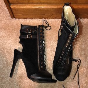 Dollhouse lace up heels